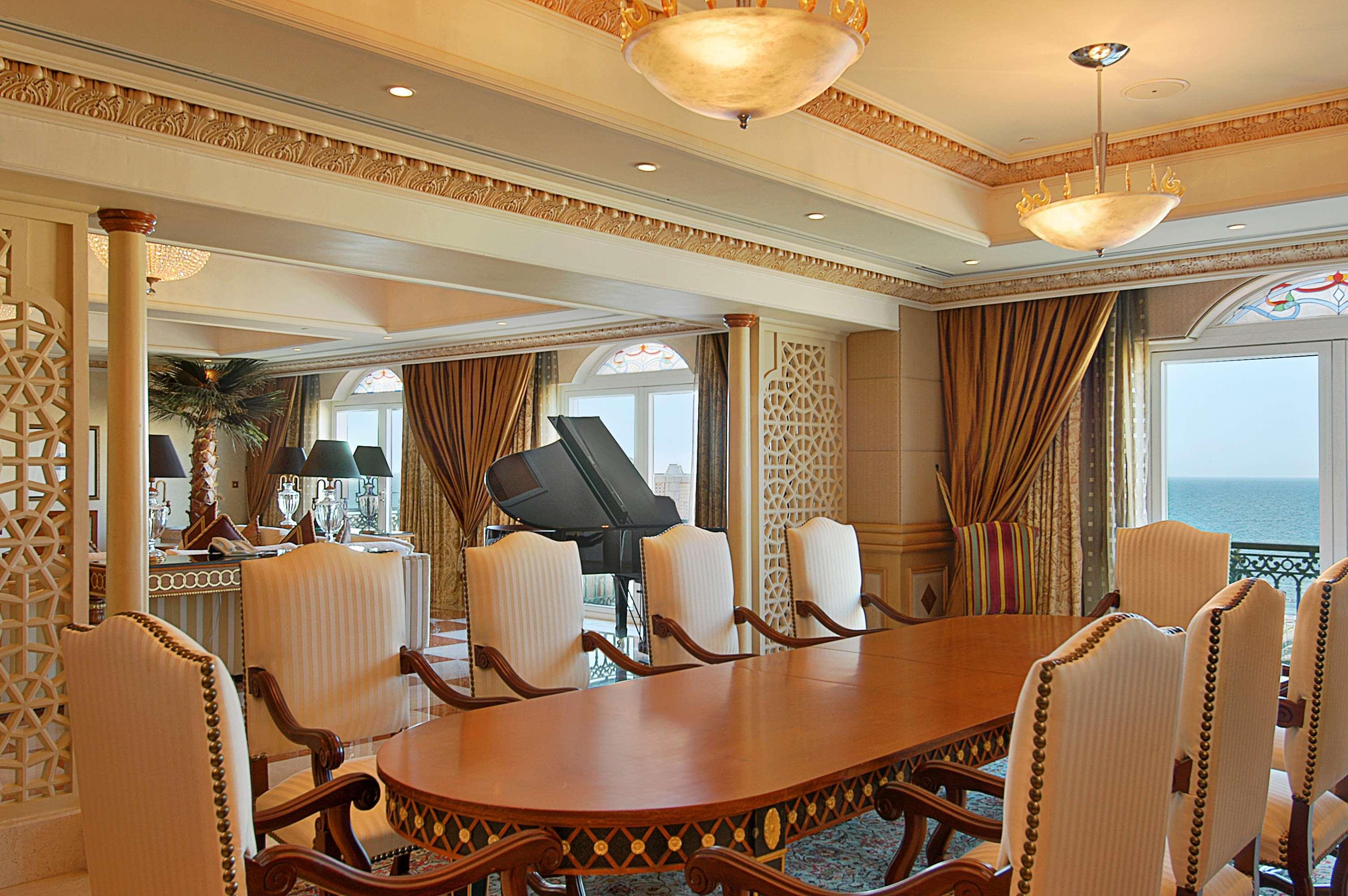 Grand Hyatt 5*